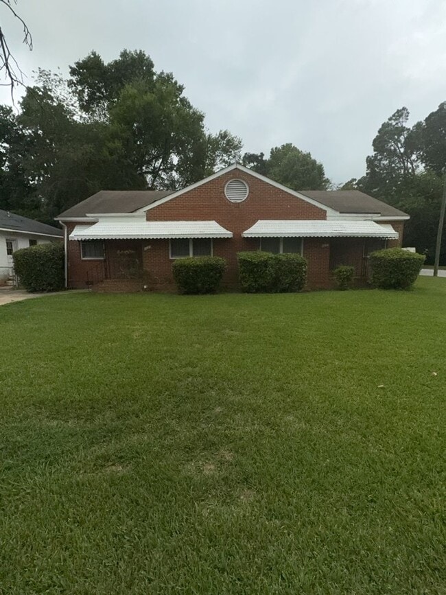 Building Photo - 3625 Woodlawn Ave Rental