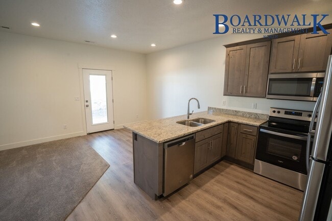 Photo - Great 3 Bedroom Townhome with Garage
