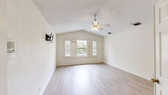 Photo - 23330 La Vida Way