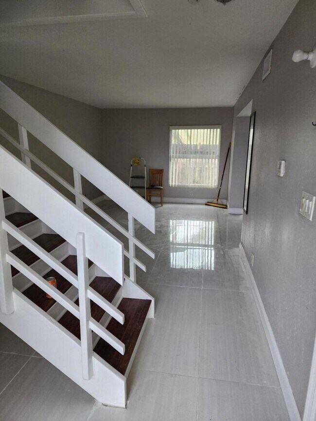 Photo - 618 SW 1st St Unidad 618