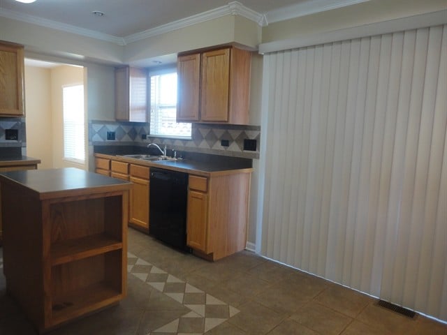 Photo - 1906 Landings Ct