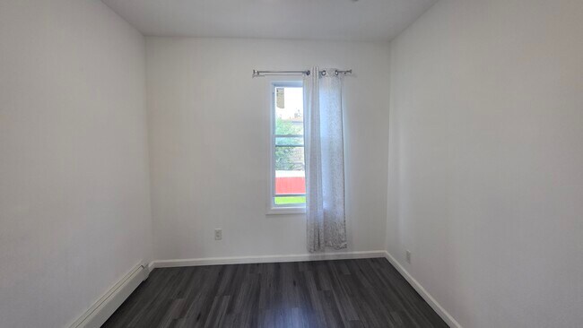 176 Bartholdi Ave Unidad 2