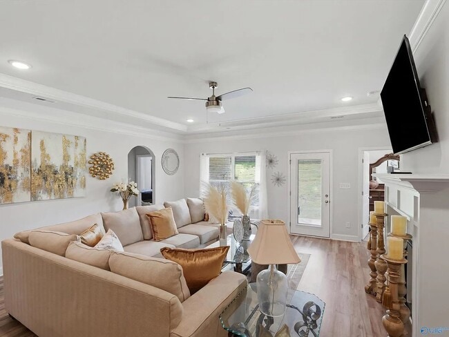Photo - 122 Hutchinson Rd