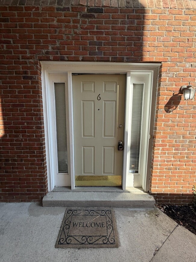 1100 Turkey Foot Rd Unit 6
