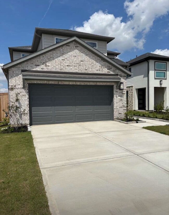 Building Photo - 22111 Strathfield Cir