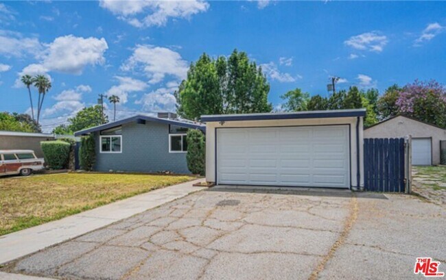 20350 Mobile St