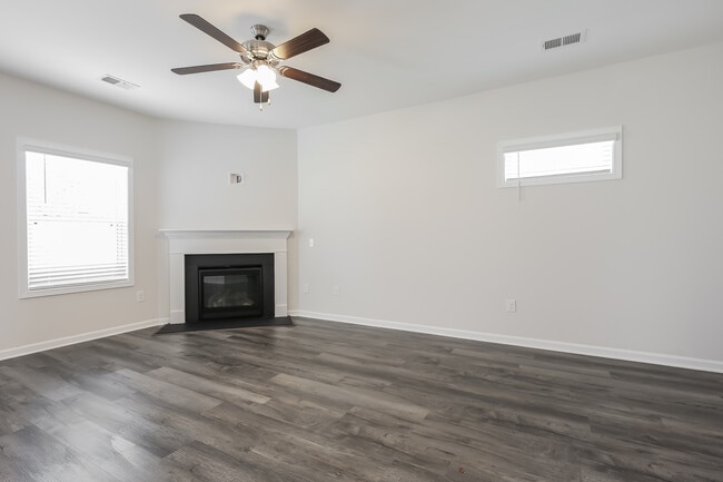 Photo - 120 Highland Park Ct