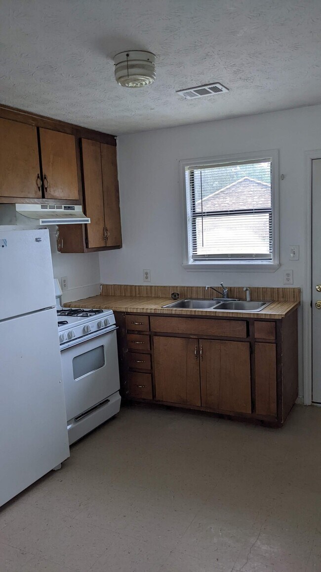 Photo - 102 Jay Ln Unidad A