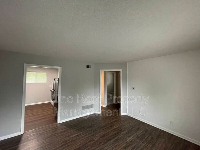 Building Photo - 636 N 31 St Unit D