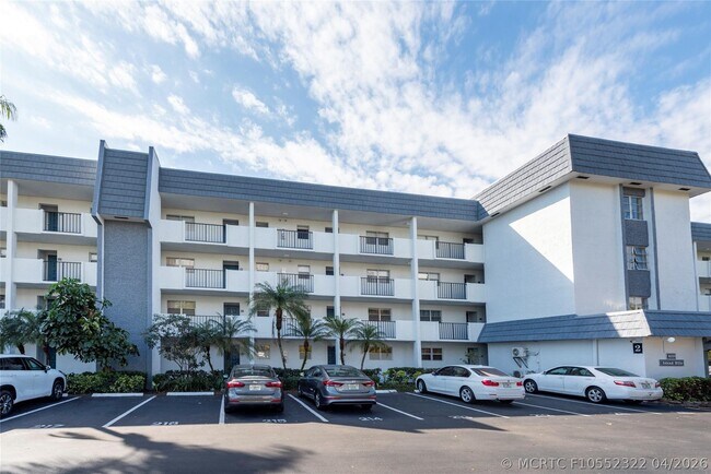 Photo - 6100 NW 44th St Unit 302