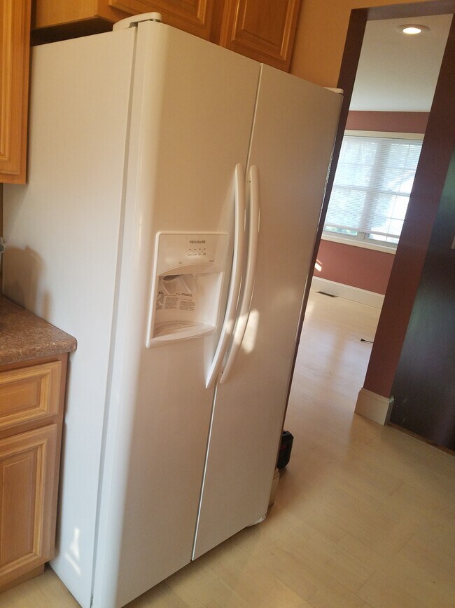 Photo - 496 Overdale St