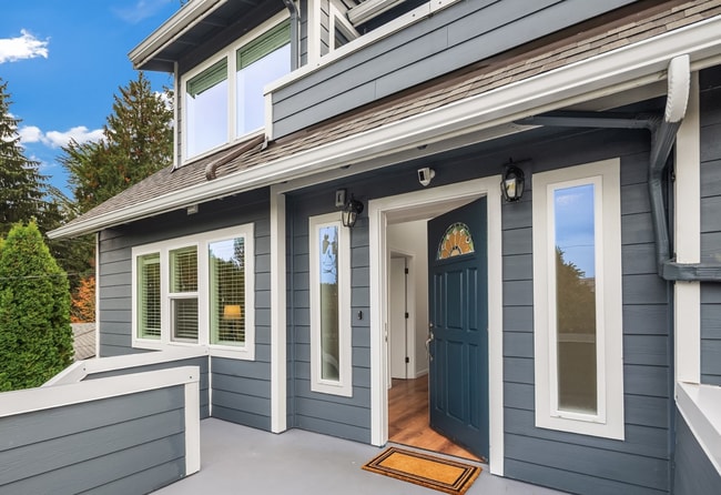 Photo - 18811 SE 42nd St