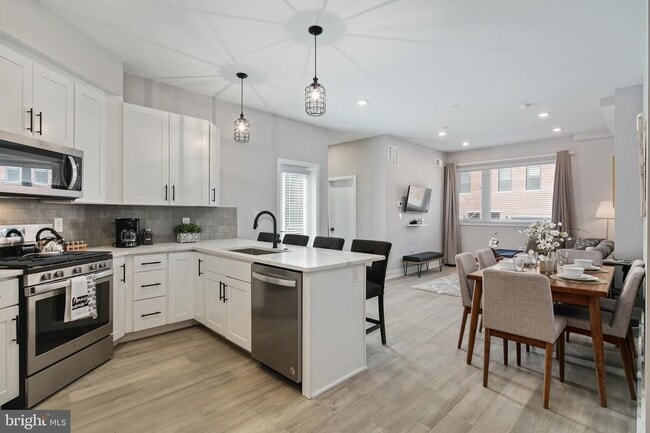 Photo - 2537 Grays Ferry Ave Unidad A