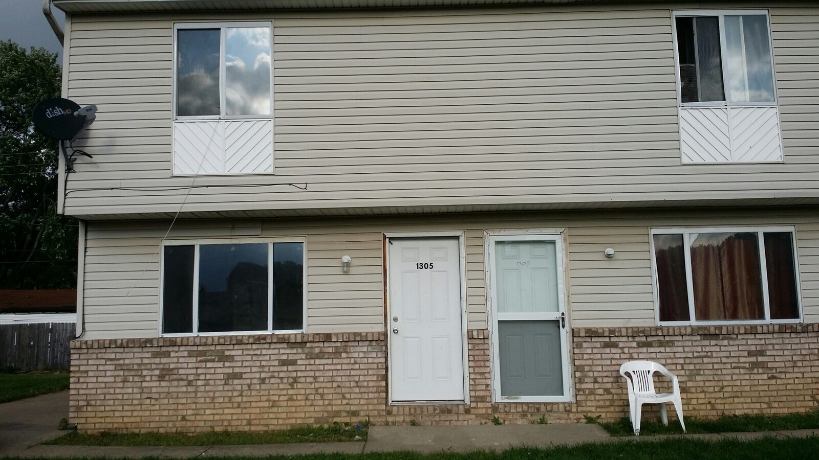 2 BDRM SIDE BY SIDE DUPLEX FOR RENT. - 2 BDRM SIDE BY SIDE DUPLEX FOR RENT. House
