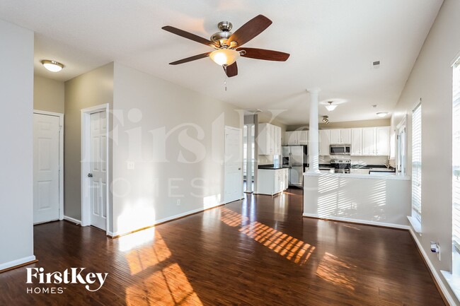 Photo - 1115 Fieldstone Dr