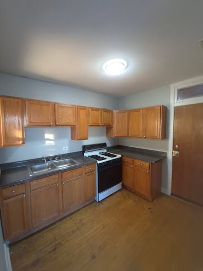 Photo - 1048 N Cicero Ave Unidad 1048-3F