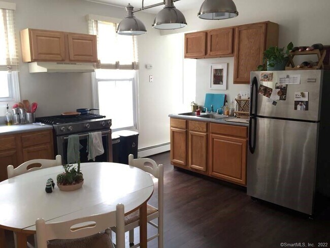 Photo - 58 Mansfield St Unit 2