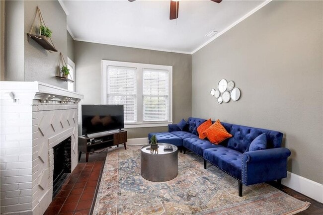 Photo - West Campus Cottage!