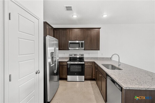 1214 Concord Dr