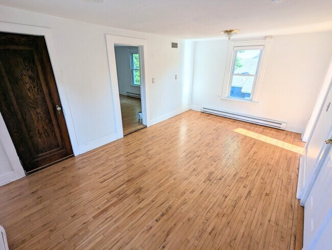 Photo - 423 Fillmore St NE Unit 2