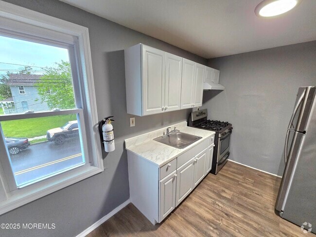 Building Photo - 152 Long Branch Ave Unit 3 Rental