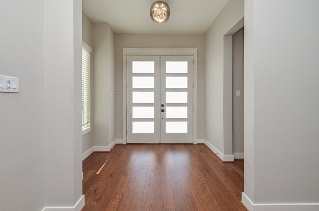 Building Photo - 18526 Bridgeway Ln Rental