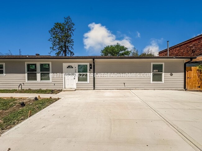 Building Photo - 3810 Weslow St