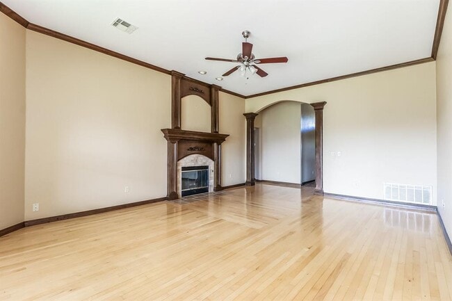 Photo - 504 NW 174th St