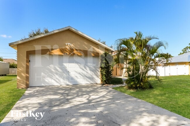 Photo - 4414 SW Cacao St