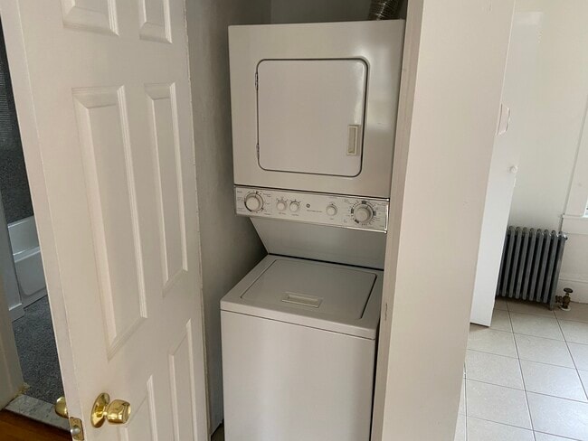 Photo - 24 Dunreath St Unit 2