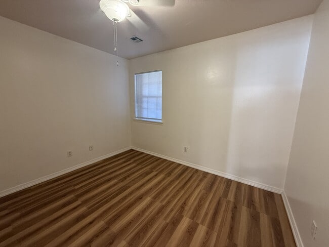 Photo - 2203 S Bluestone St