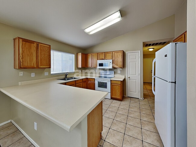Photo - 18078 N 113th Ave