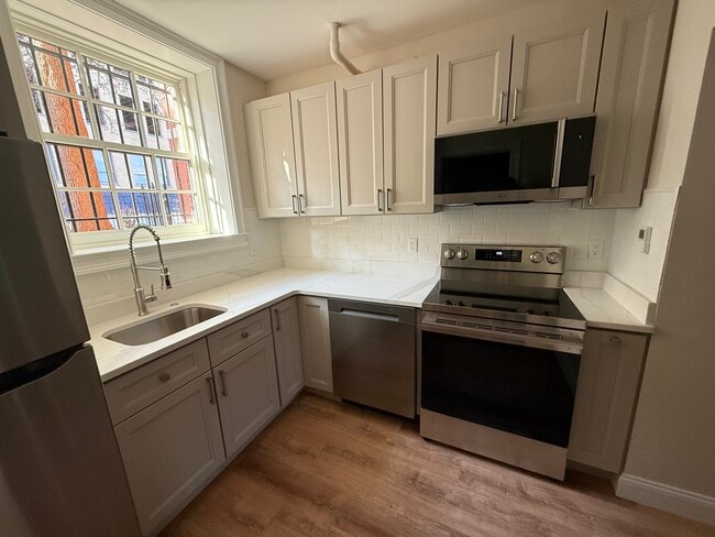 Photo - 31 Kirk St Unit 31-1