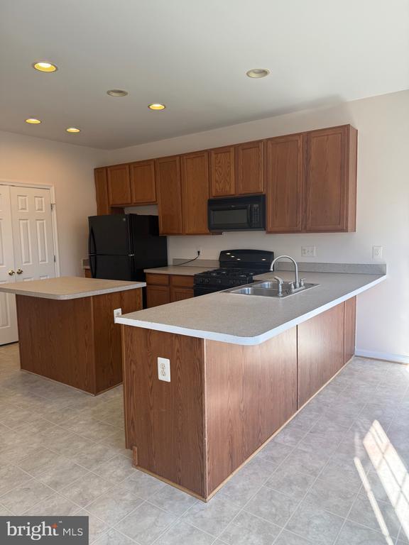 Photo - 144 Keating Cir