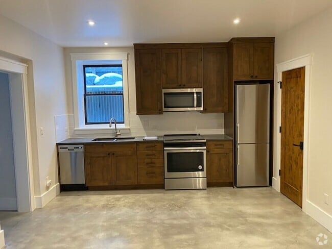 Building Photo - 300 Washington Rd Unit 1-Bedroom Rental