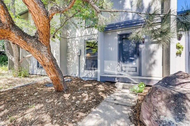 Photo - 2 BED/1.5 BATH Townhome in South Boulder! Available May 3rd!