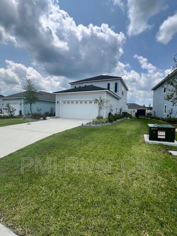Photo - 125 Farmfield Dr