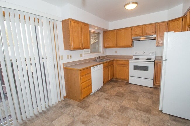 Photo - 2528 NE Conners Ave Unit 100