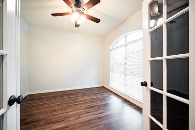 Building Photo - 5810 Misty Island Ct