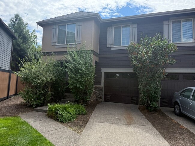 Building Photo - Beautiful 3 Bed/2.5 Bath Two-Story Duplex ... Rental