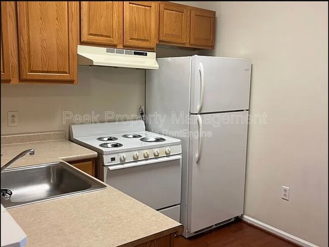 Photo - 6 W Main St Unidad 1106 1108