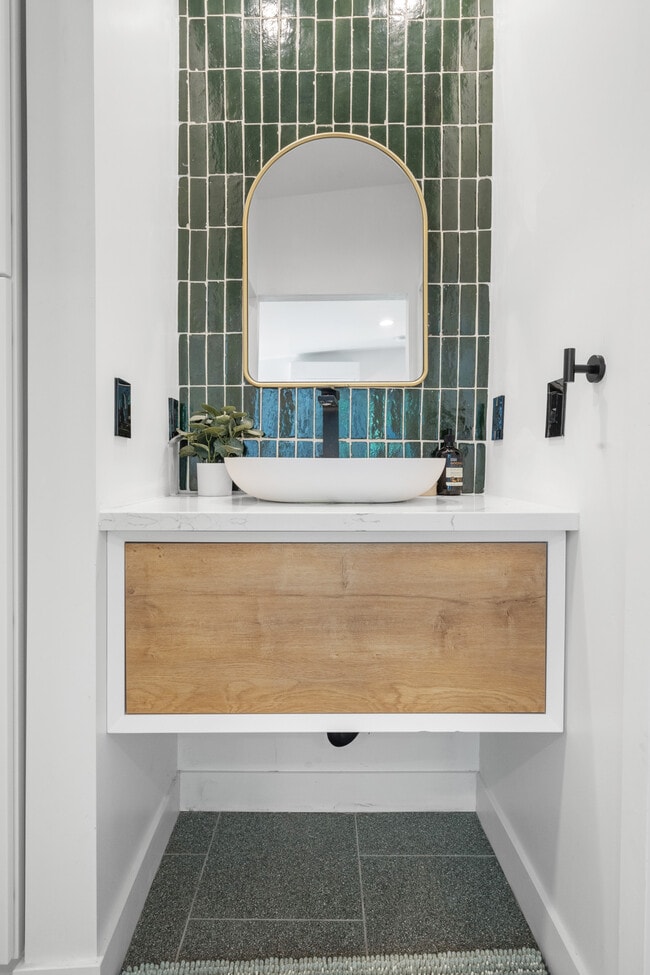 Photo - 11361 Tenino Ave