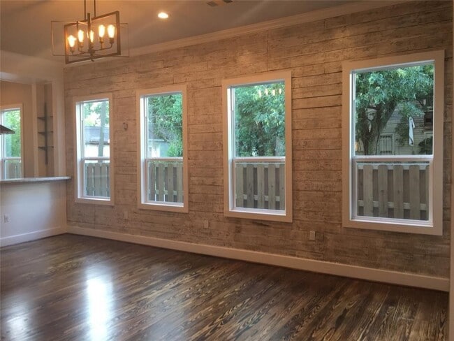 Photo - 1321 Summer St
