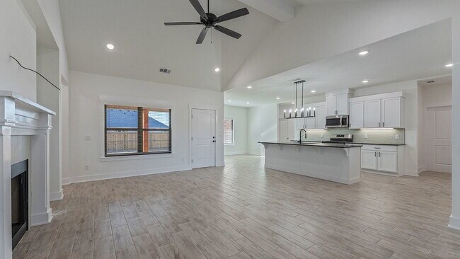 Photo - 147 N Banner Ave