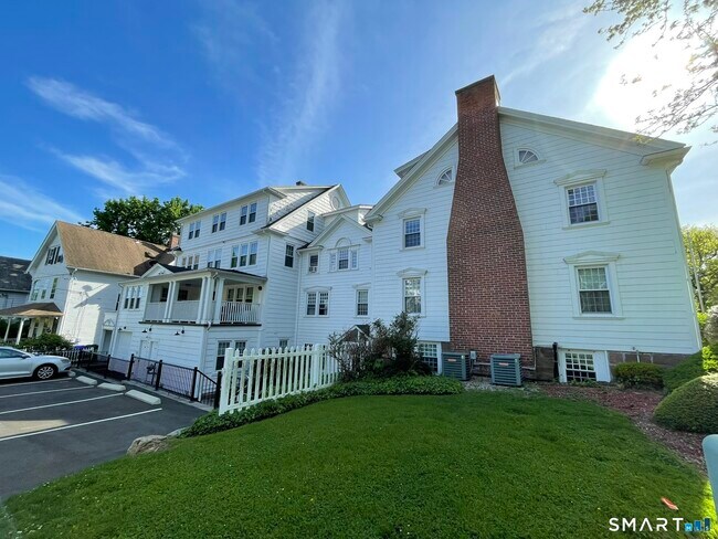 Photo - 67-69-69 S Main St Unit 24