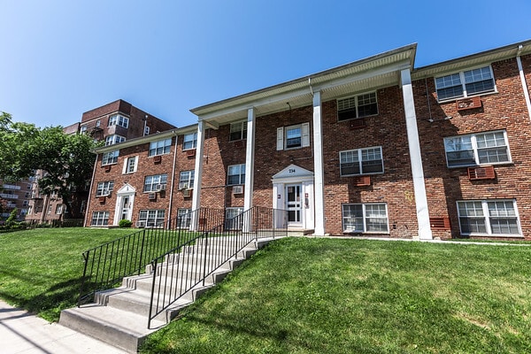 Photo - Aberdeen Arms Apartments