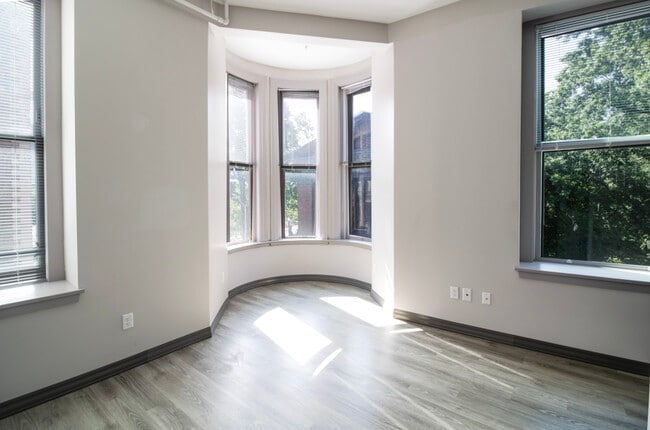 Photo - McLevy Square Apartments