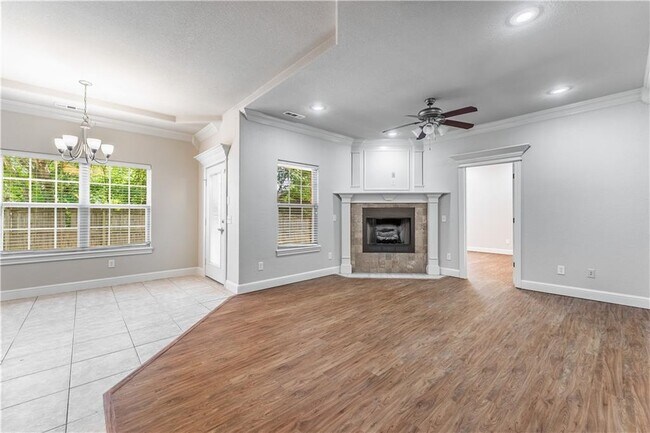 Photo - 604 NW 17th Ct