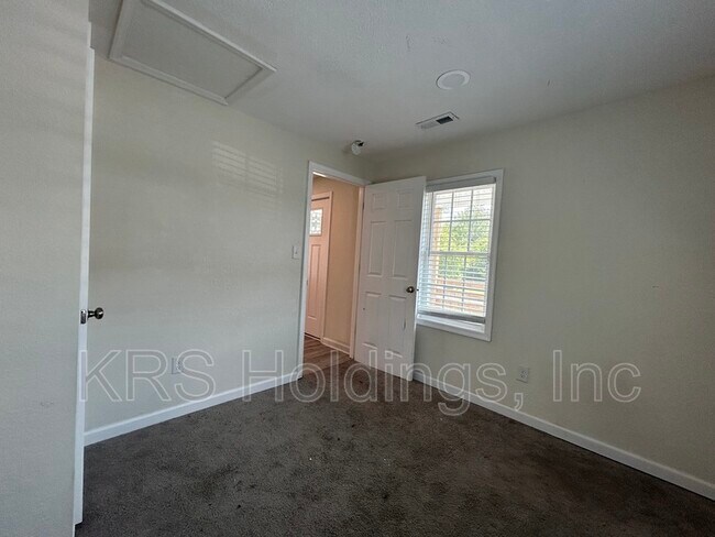 Photo - 622 Mason Ave