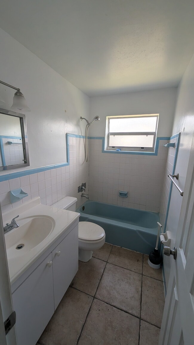 Photo - 4100 NW 39th Ave